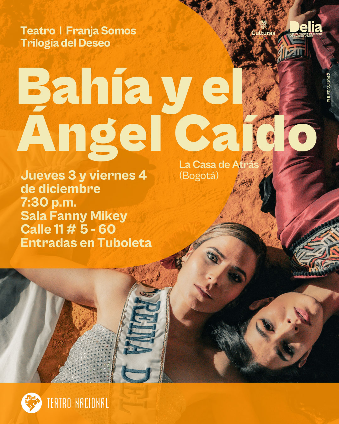 Bahía y el Ángel Caído transcurre entre Bogotá, la India y el Carnaval de Barranquilla, en un mundo donde la fiesta, las máscaras y la memoria se mezclan con historias de violencia y justicia.